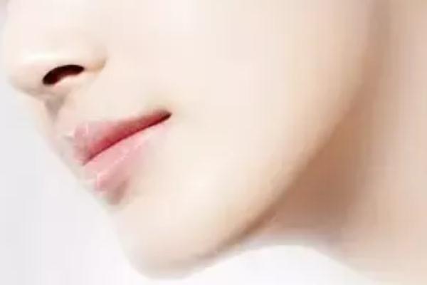 豐下巴用大分子還是小分子 豐下巴有幾種方法 豐下巴用大分子還是小分子 豐下巴有幾種方法