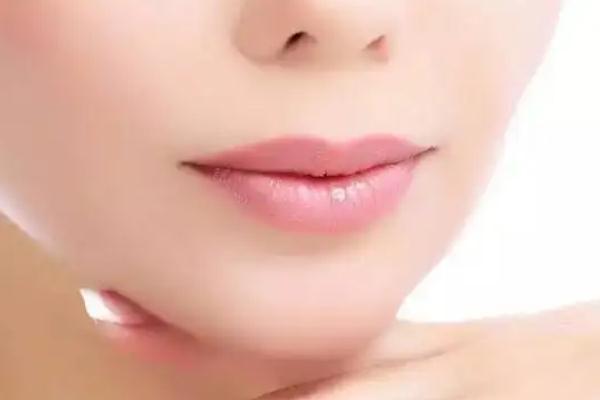 玻尿酸豐下巴注意事項(xiàng) 玻尿酸豐下巴打完幾天最好看 玻尿酸豐下巴注意事項(xiàng) 玻尿酸豐下巴打完幾天最好看