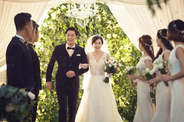 結(jié)婚伴娘要穿伴娘服嗎 結(jié)婚伴娘要提前多久到 結(jié)婚伴娘要穿伴娘服嗎 結(jié)婚伴娘要提前多久到