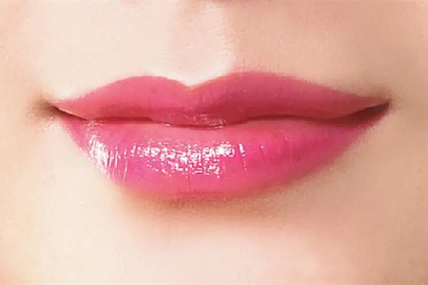 漂唇和紋唇哪個(gè)效果好 漂唇市場(chǎng)價(jià)一般多少錢 漂唇和紋唇哪個(gè)效果好 漂唇市場(chǎng)價(jià)一般多少錢