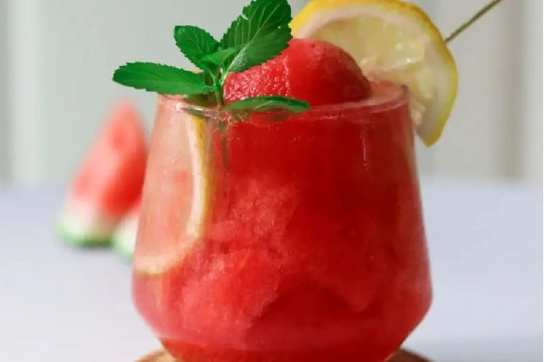 西瓜怎么榨汁才好喝 西瓜汁熱量高嗎 西瓜怎么榨汁才好喝 西瓜汁熱量高嗎