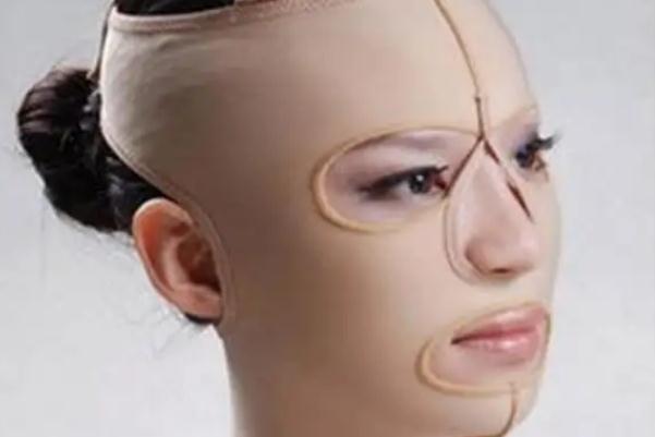 拉皮手術(shù)對(duì)皮膚有傷害嗎 拉皮手術(shù)對(duì)身體有多大的損害 拉皮手術(shù)對(duì)皮膚有傷害嗎 拉皮手術(shù)對(duì)身體有多大的損害