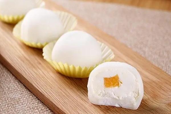 雪媚娘是冰的嗎 雪媚娘是哪個國家的甜點(diǎn) 雪媚娘是冰的嗎 雪媚娘是哪個國家的甜點(diǎn)