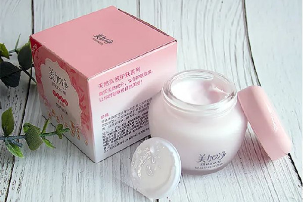 國產(chǎn)面霜排行榜前十名 國產(chǎn)面霜品牌排行榜 國產(chǎn)面霜排行榜前十名 國產(chǎn)面霜品牌排行榜