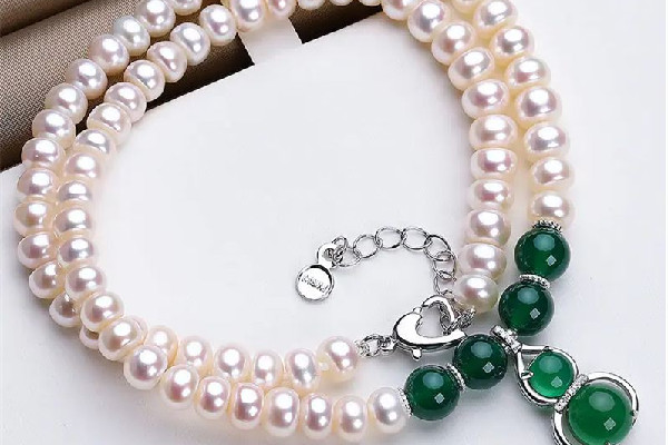 珍珠項鏈怎么辨別真假 珍珠項鏈買多大的合適 珍珠項鏈怎么辨別真假 珍珠項鏈買多大的合適