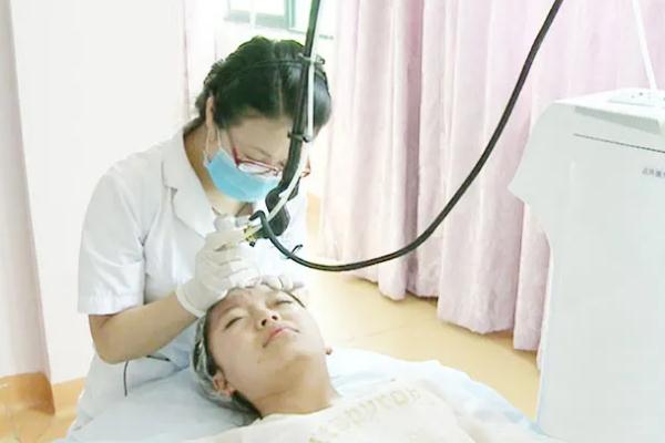 激光祛痘是永久的嗎 激光祛痘是全臉還是局部 激光祛痘是永久的嗎 激光祛痘是全臉還是局部