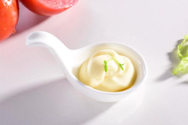 沙拉醬有幾種口味 沙拉醬的保質(zhì)期一般是多長(zhǎng)時(shí)間