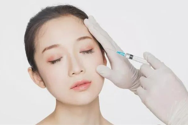 膠原蛋白填充后可以吃消炎藥嗎 膠原蛋白填充后有硬塊如何處理 膠原蛋白填充后可以吃消炎藥嗎 膠原蛋白填充后有硬塊如何處理