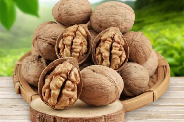 紙皮核桃的熱量高嗎 紙皮核桃一天吃幾個(gè)合適 紙皮核桃的熱量高嗎 紙皮核桃一天吃幾個(gè)合適