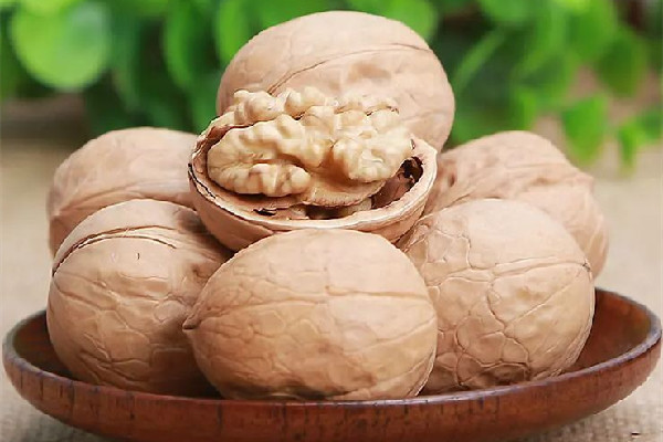紙皮核桃的價格多少錢一斤 紙皮核桃有哪些品種 紙皮核桃的價格多少錢一斤 紙皮核桃有哪些品種
