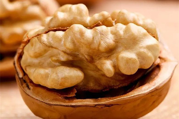 紙皮核桃有營(yíng)養(yǎng)嗎 紙皮核桃的功效與作用 紙皮核桃有營(yíng)養(yǎng)嗎 紙皮核桃的功效與作用