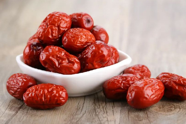 紅棗可以煲湯嗎 紅棗煲湯什么什么放最好 紅棗可以煲湯嗎 紅棗煲湯什么什么放最好