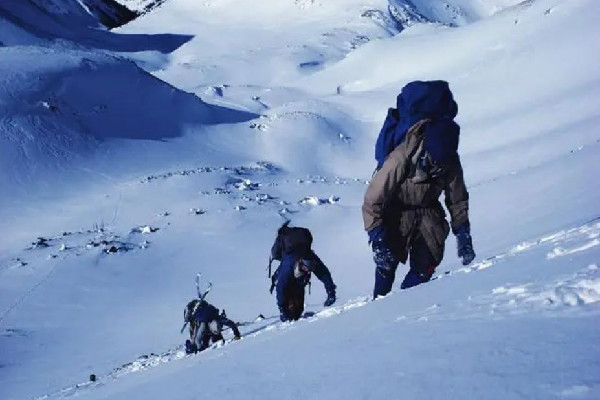 爬山是什么性暗示 爬山是什么梗 爬山是什么性暗示 爬山是什么梗