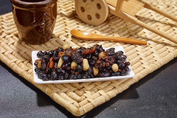 豆豉有白點是發(fā)霉嗎 豆豉會變質(zhì)嗎 豆豉有白點是發(fā)霉嗎 豆豉會變質(zhì)嗎