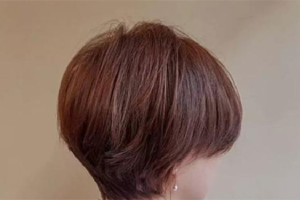 漂發(fā)一般價位多少 漂發(fā)會讓頭發(fā)變細嗎 漂發(fā)一般價位多少 漂發(fā)會讓頭發(fā)變細嗎