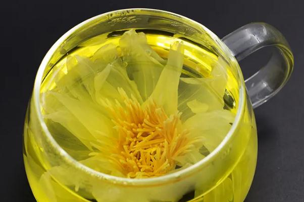 荷花茶是什么茶 荷花茶是熱性還是涼性 荷花茶是什么茶 荷花茶是熱性還是涼性