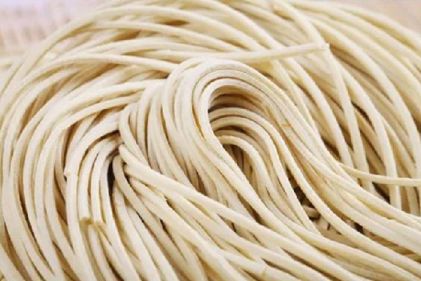 堿水面和普通面哪個(gè)熱量高 堿水面和普通面哪個(gè)好 堿水面和普通面哪個(gè)熱量高 堿水面和普通面哪個(gè)好