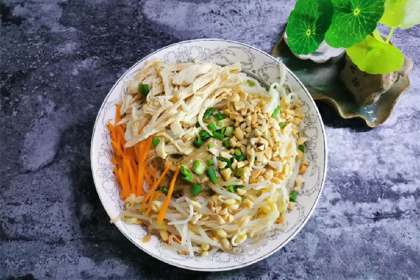 涼面用的面是什么面 涼面要過涼水嗎 涼面用的面是什么面 涼面要過涼水嗎