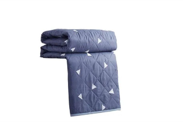 空調(diào)被什么材質(zhì)比較好 空調(diào)被買什么樣的好 空調(diào)被什么材質(zhì)比較好 空調(diào)被買什么樣的好