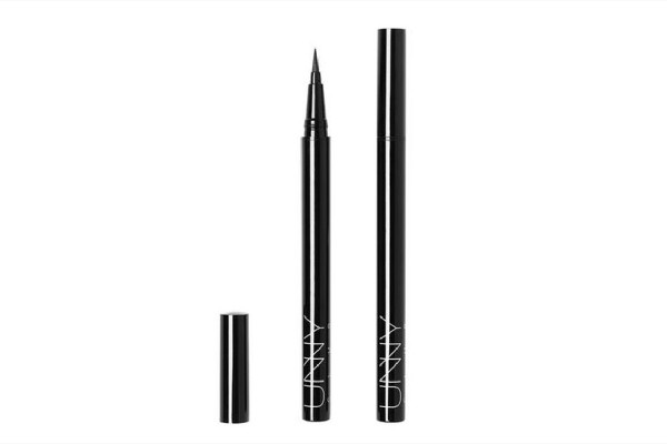 眼線液筆和眼線膠筆哪個適合新手 眼線液筆適合畫內(nèi)眼線還是外眼線 眼線液筆和眼線膠筆哪個適合新手 眼線液筆適合畫內(nèi)眼線還是外眼線