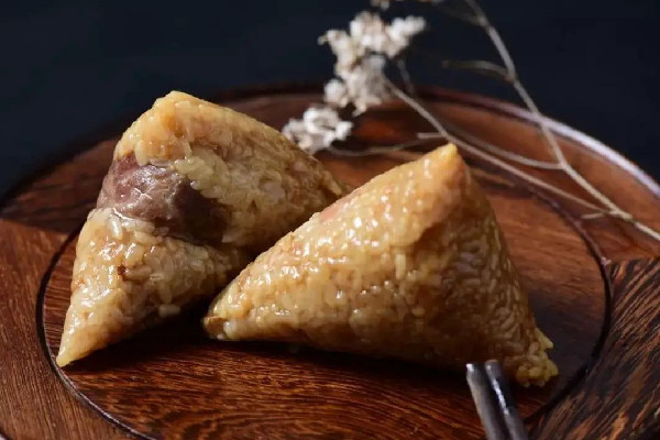 生粽子煮多長時間才能煮熟 生粽子用冷水還是熱水煮 生粽子煮多長時間才能煮熟 生粽子用冷水還是熱水煮