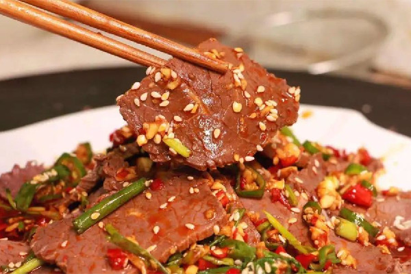 鹵牛肉需要多長時(shí)間能鹵好 鹵牛肉鹵好了要一直泡著嗎