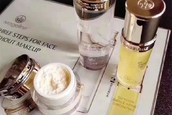 麥吉麗的護(hù)膚品怎么樣 麥吉麗護(hù)膚品屬于什么檔次 麥吉麗的護(hù)膚品怎么樣 麥吉麗護(hù)膚品屬于什么檔次