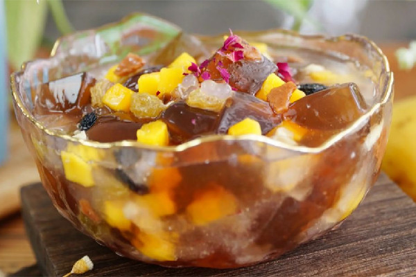 冰粉用的石灰是什么石灰 冰粉和水的比例是多少 冰粉用的石灰是什么石灰 冰粉和水的比例是多少