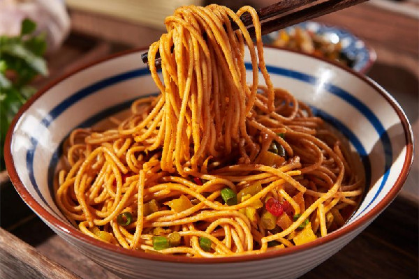 熱干面的醬汁做法及配料 熱干面的做法步驟 熱干面的醬汁做法及配料 熱干面的做法步驟