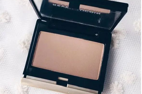 修容粉用在散粉前還是散粉后 修容粉用在哪一步 修容粉用在散粉前還是散粉后 修容粉用在哪一步