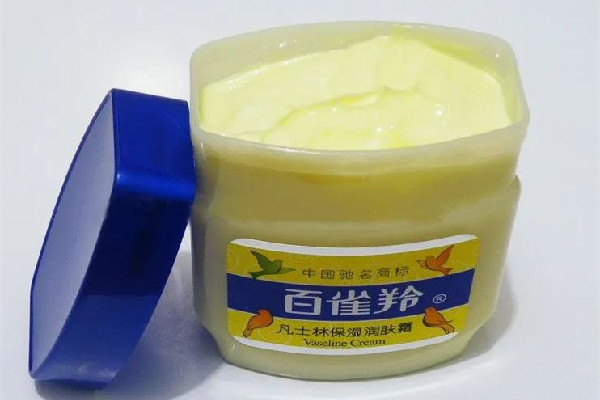 凡士林可以淡化妊娠紋嗎 凡士林適合孕使用嗎 凡士林可以淡化妊娠紋嗎 凡士林適合孕使用嗎