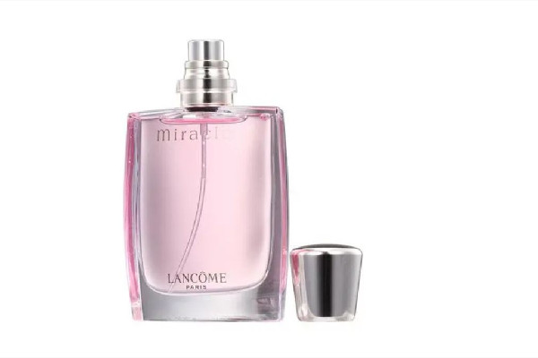 蘭蔻香水和香奈兒香水哪個(gè)好 蘭蔻香水有麝香嗎 蘭蔻香水和香奈兒香水哪個(gè)好 蘭蔻香水有麝香嗎