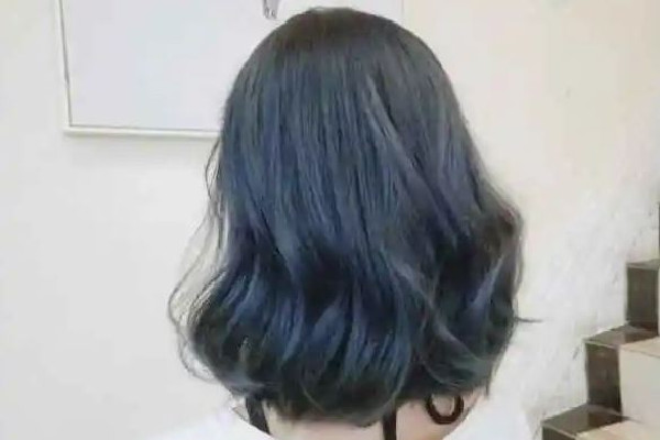 頭發(fā)染色2022年最新流行色 頭發(fā)染什么顏色顯皮膚白顯年輕 頭發(fā)染色2022年最新流行色 頭發(fā)染什么顏色顯皮膚白顯年輕