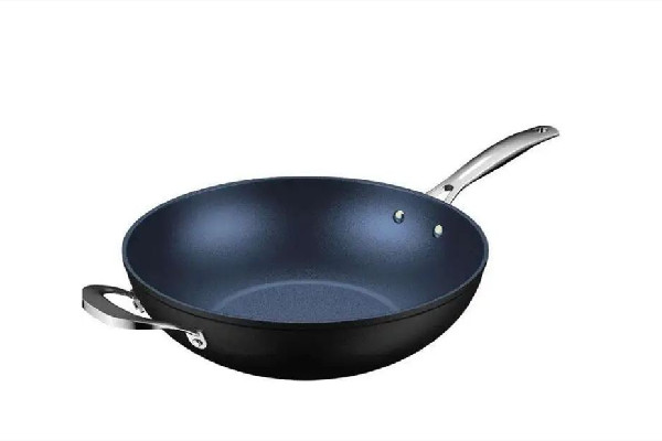 不粘鍋什么材質(zhì)好用又健康 不粘鍋買(mǎi)什么牌子的好 不粘鍋什么材質(zhì)好用又健康 不粘鍋買(mǎi)什么牌子的好