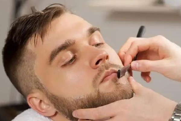 刮胡子可以干刮嗎 刮胡子的正確方法 刮胡子可以干刮嗎 刮胡子的正確方法