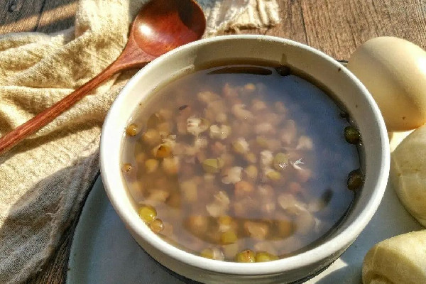 綠豆湯喝多了對身體有害嗎 綠豆湯一天喝多少最好 綠豆湯喝多了對身體有害嗎 綠豆湯一天喝多少最好