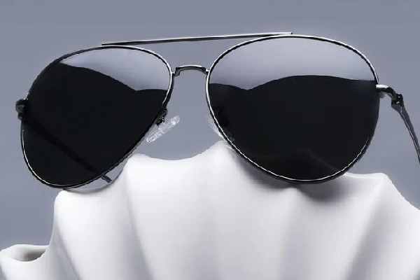 太陽(yáng)鏡的作用與好處 太陽(yáng)鏡可以防紫外線嗎 太陽(yáng)鏡的作用與好處 太陽(yáng)鏡可以防紫外線嗎