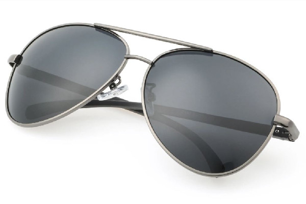 太陽(yáng)鏡是玻璃的好還是樹脂的好 太陽(yáng)鏡鏡片磨花了怎么修復(fù) 太陽(yáng)鏡是玻璃的好還是樹脂的好 太陽(yáng)鏡鏡片磨花了怎么修復(fù)