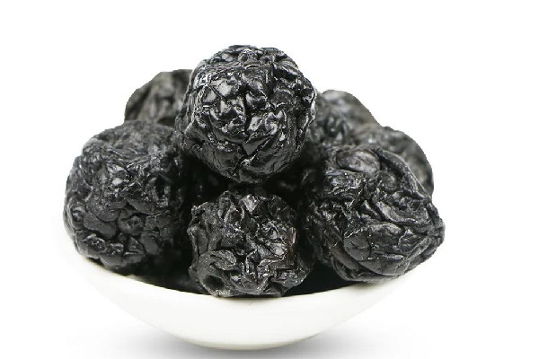 烏梅怎么做酸梅湯 烏梅煮的水是黑色的嗎 烏梅怎么做酸梅湯 烏梅煮的水是黑色的嗎