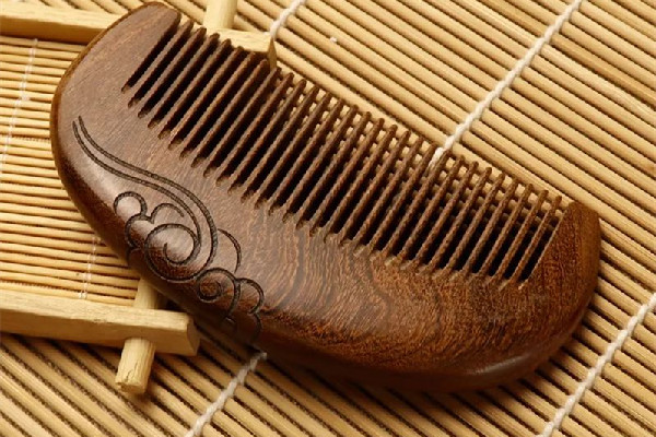 木梳子會起靜電嗎 木梳子對身體好嗎 木梳子會起靜電嗎 木梳子對身體好嗎