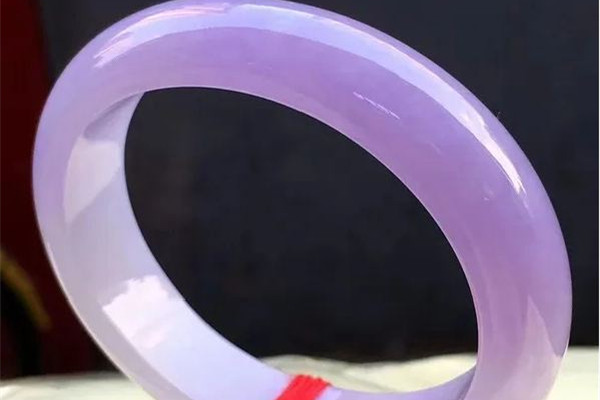 紫羅蘭手鐲多少錢一個 紫羅蘭手鐲有收藏價值嗎 紫羅蘭手鐲多少錢一個 紫羅蘭手鐲有收藏價值嗎