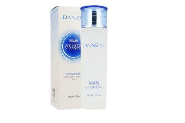 保濕水的作用和功效 保濕水可以收縮毛孔嗎 保濕水的作用和功效 保濕水可以收縮毛孔嗎