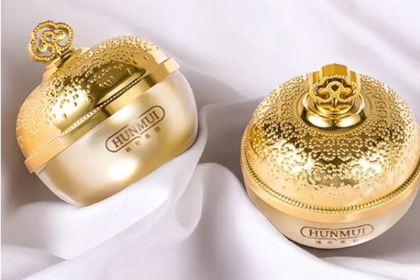 貴婦膏用在防曬前還是防曬后面 貴婦膏用在護(hù)膚的哪個(gè)步驟 貴婦膏用在防曬前還是防曬后面 貴婦膏用在護(hù)膚的哪個(gè)步驟