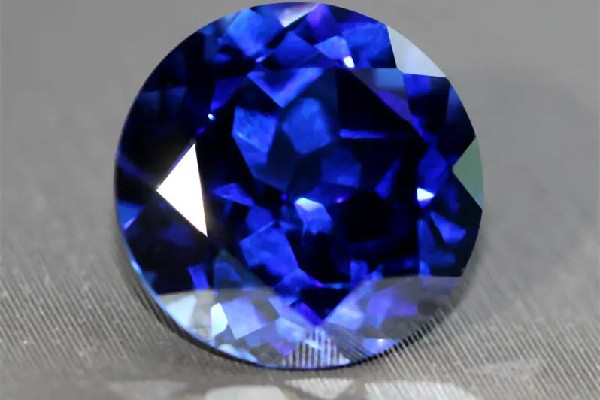 藍寶石有燒和無燒有什么區(qū)別 藍寶石有燒和無燒價格差別大嗎 藍寶石有燒和無燒有什么區(qū)別 藍寶石有燒和無燒價格差別大嗎