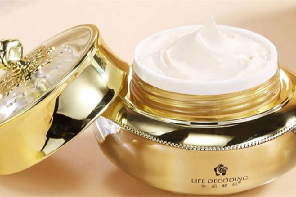 貴婦膏的功效與作用 貴婦膏可以當面霜用嗎 貴婦膏的功效與作用 貴婦膏可以當面霜用嗎