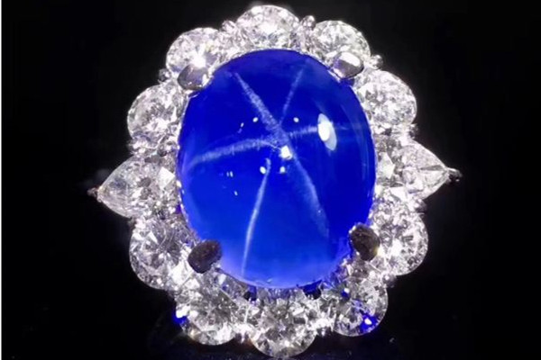 藍(lán)寶石多少錢一克 藍(lán)寶石多少克以上有收藏價(jià)值