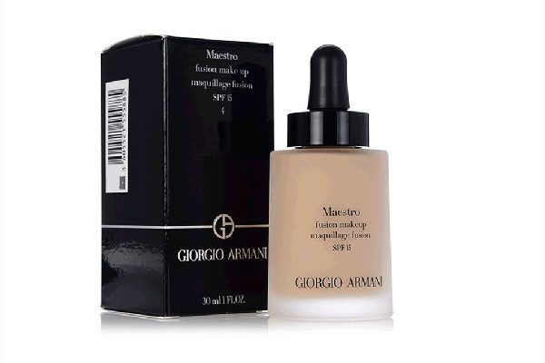 粉底液要選比自己白的色號嗎 粉底液買自然色還是象牙白 粉底液要選比自己白的色號嗎 粉底液買自然色還是象牙白