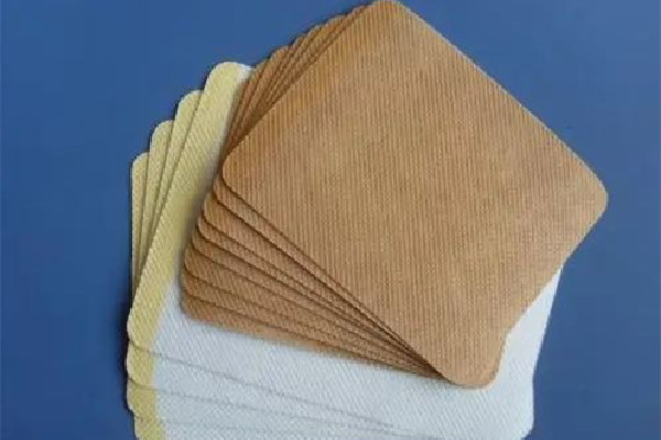 貼膏藥一般貼多長(zhǎng)時(shí)間 貼膏藥要連續(xù)貼么 貼膏藥一般貼多長(zhǎng)時(shí)間 貼膏藥要連續(xù)貼么