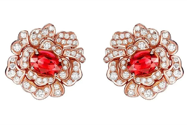 紅寶石有燒無燒區(qū)別 紅寶石有燒無燒哪個(gè)好 紅寶石有燒無燒區(qū)別 紅寶石有燒無燒哪個(gè)好