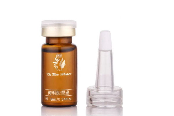 原液用完要洗臉嗎 原液用了為什么會(huì)臉紅 原液用完要洗臉嗎 原液用了為什么會(huì)臉紅